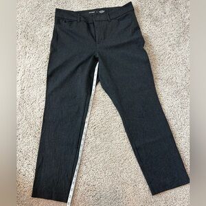 Old Navy Charcoal Gray Pixie Skinny Ankle